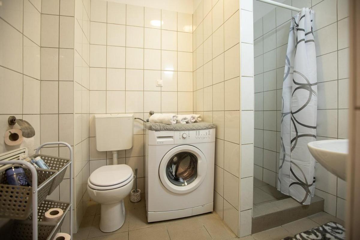 Maribor City Center Minidorm Apartment Ngoại thất bức ảnh